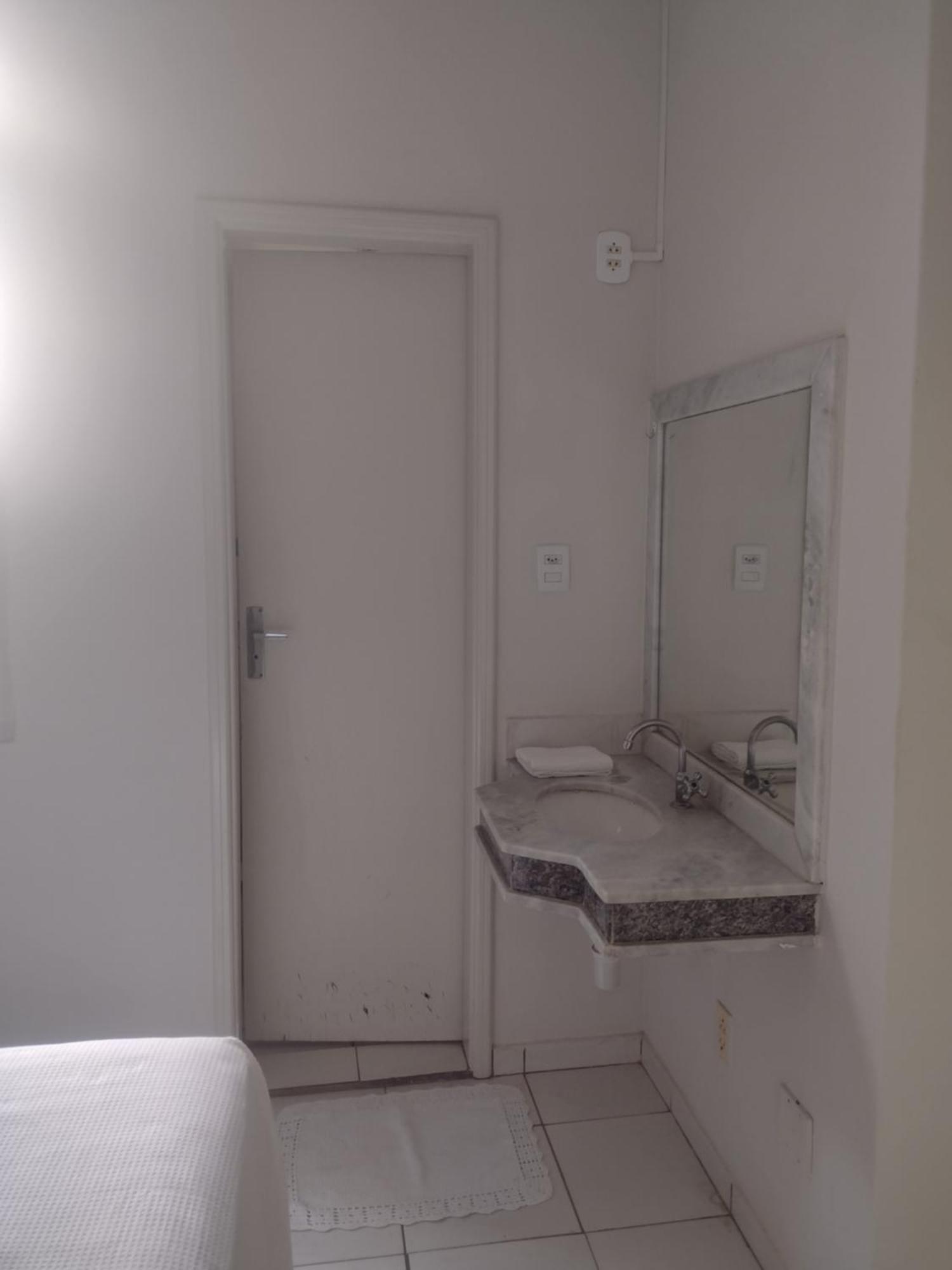 Fique Tranquilo, Bem Localizado! Appartement Araxá Buitenkant foto